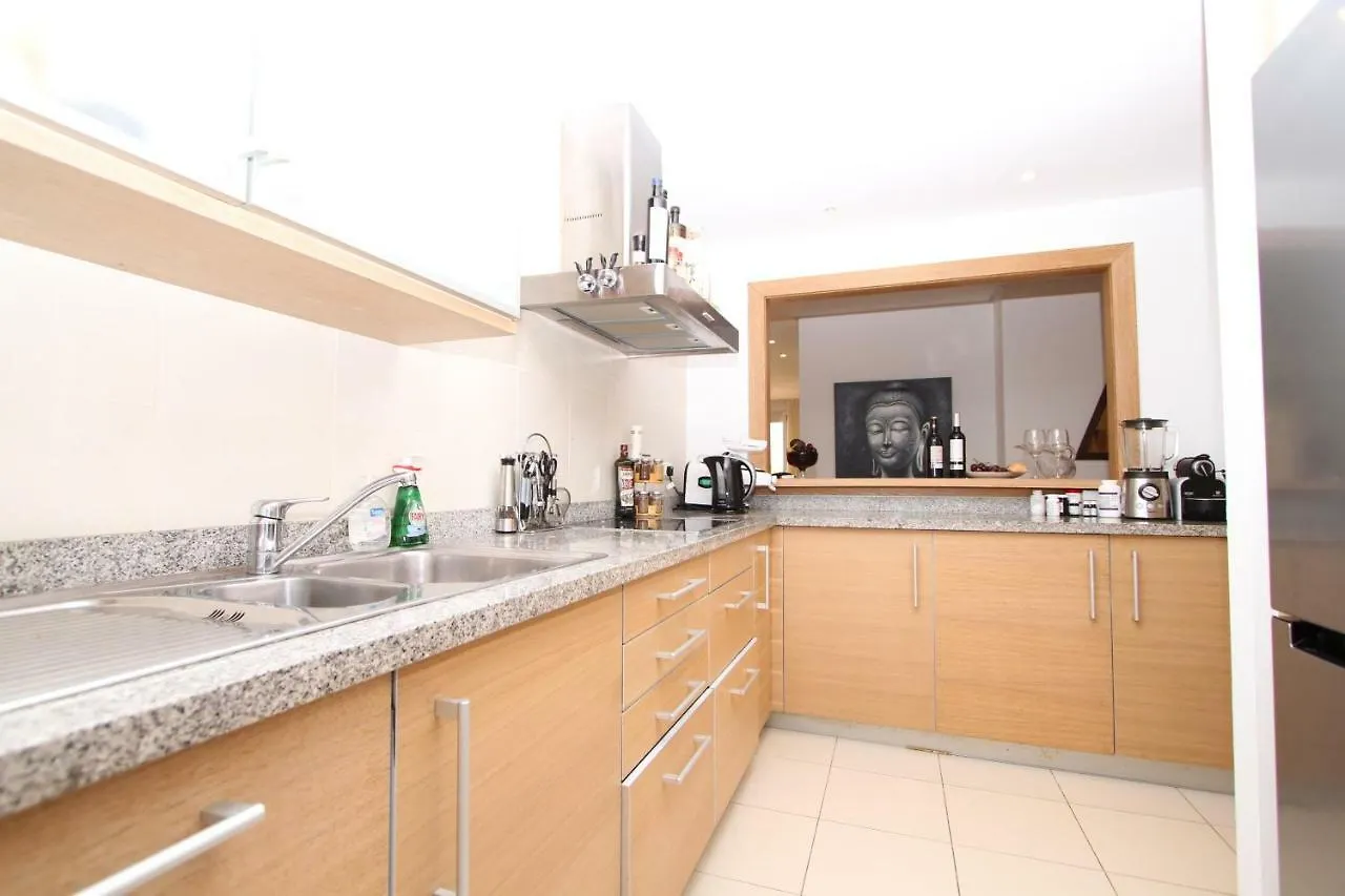 Apartment Alcazaba Beach, Beach Front Complex In Estepona Spain